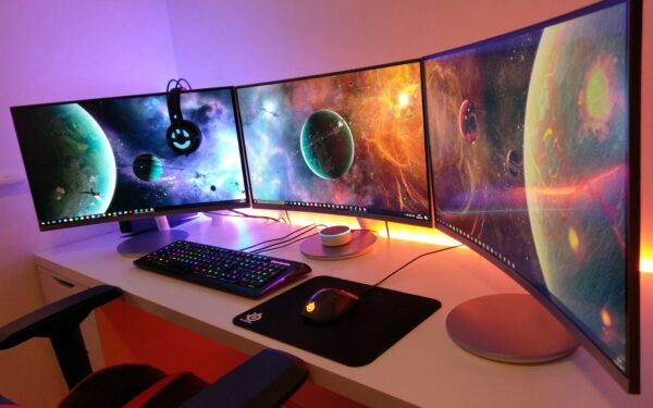 Gaming mouse buying guide for shooters, strategy games and everyday use