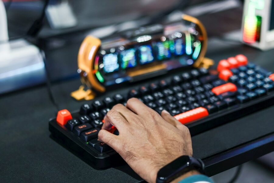 Gaming mechanical keyboard