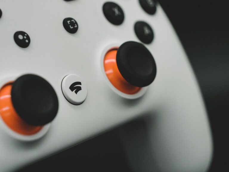 Gaming controller paddles