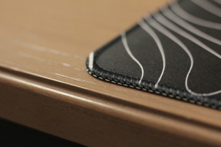 Cloth gaming mousepad