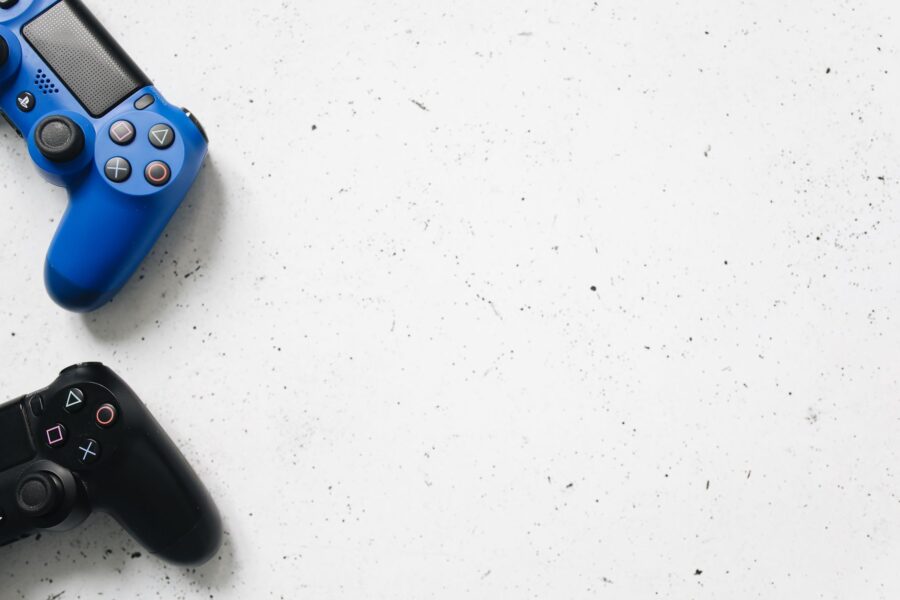 Gaming soundbar console