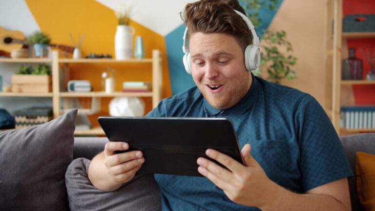 Android tablet couch