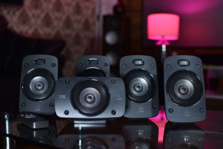 Subwoofer corner small