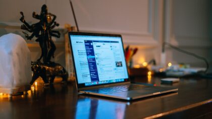 How to evaluate laptop displays in 2026 without getting lost in the specs