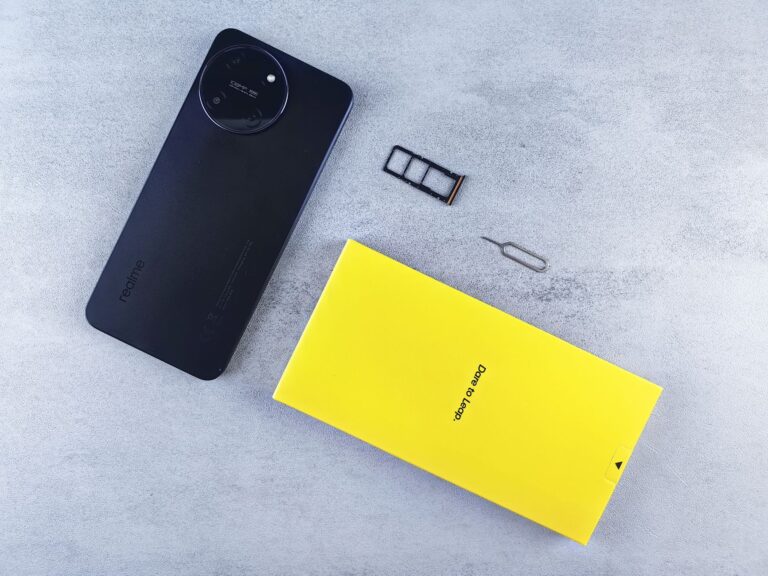 Dual sim smartphone