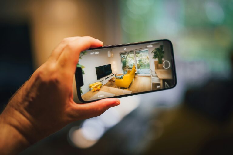 Smartphone camera filming