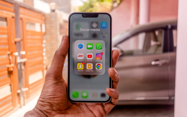 How to switch from Android to iPhone without headaches or lost data