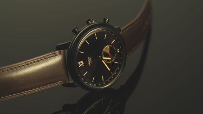 Hybrid watches in 2026: how to get smart features without giving up a classic look
