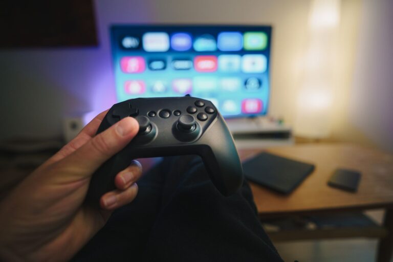 Console controllers magnetic