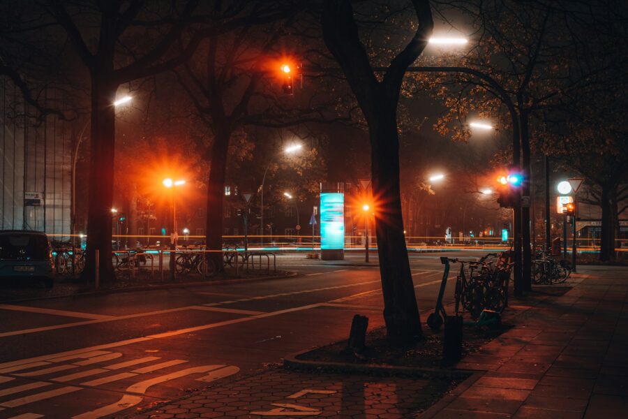 Smartphone night city