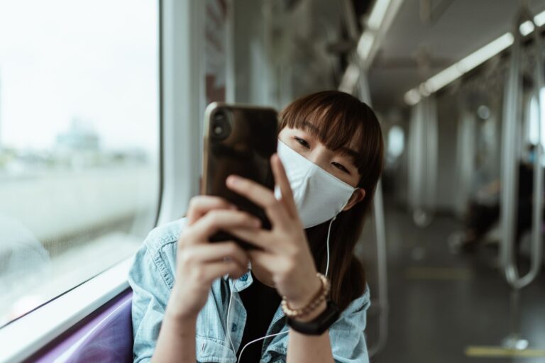 Ear noise cancelling