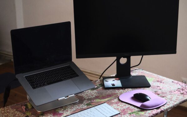 Portable monitor buying guide for work, travel and gaming
