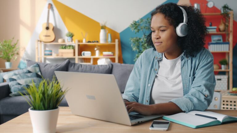 Student using refurbished
