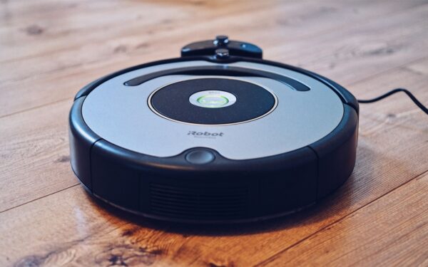 Robot vacuum cleaner buying guide for low-maintenance home cleaning