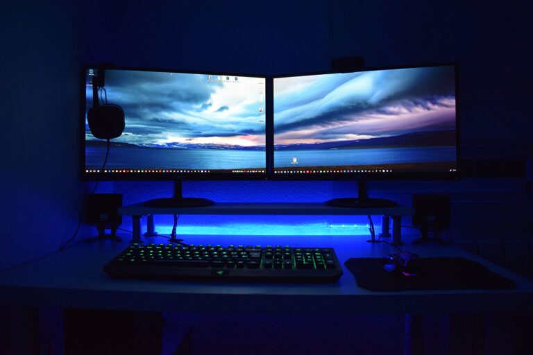 Small gaming desk