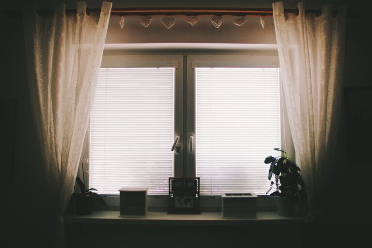 Smart roller blinds