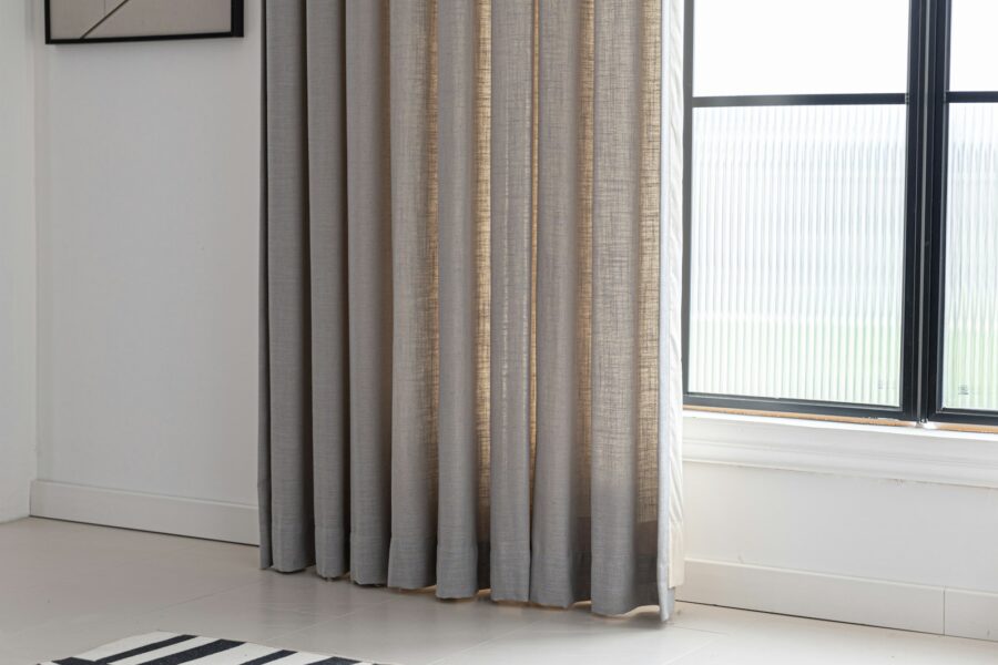 Motorized smart curtains