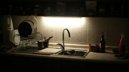 Smart kitchen lights: how to combine task lighting, ambience and automation