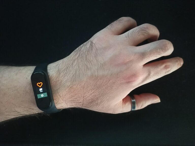Hand wearing smart