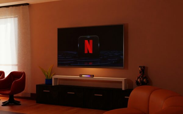 Streaming tips for apartments: how to build a living-room-friendly setup that feels great to use