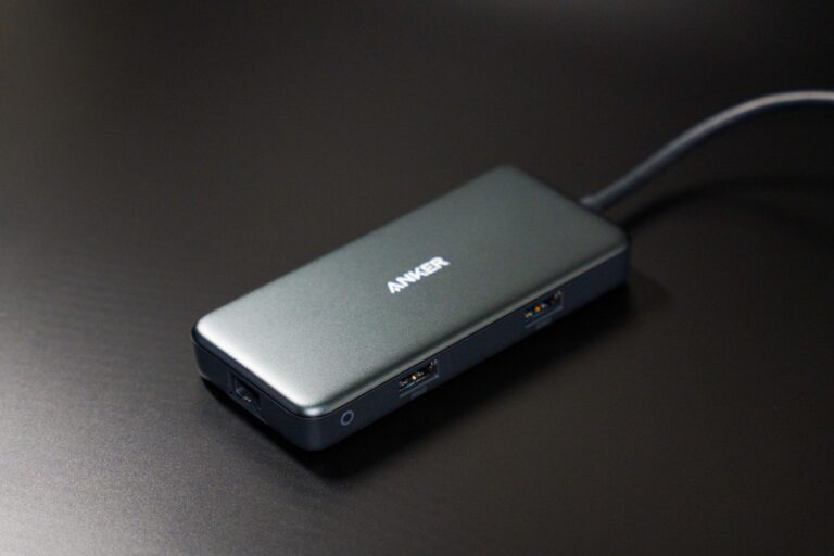 Smartphone usb-c cable