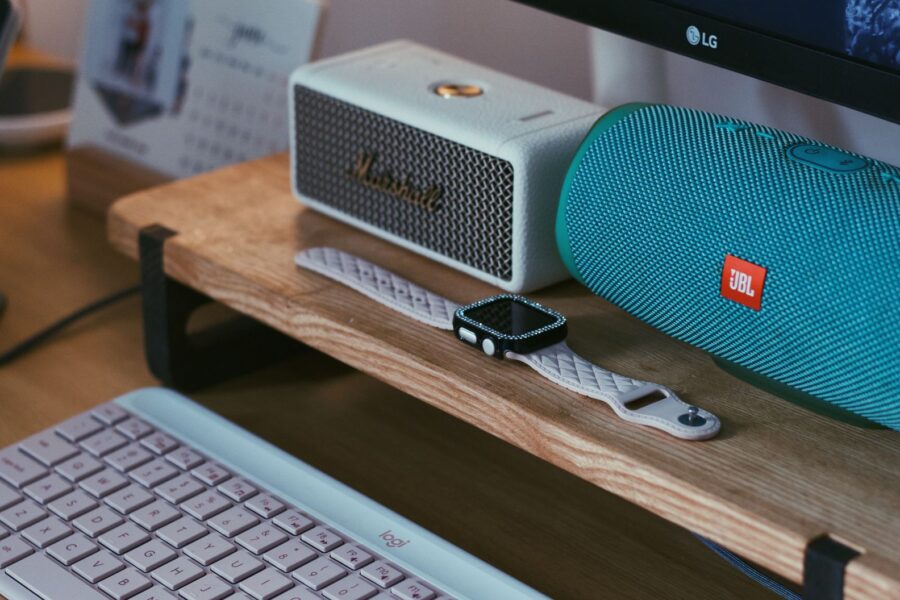 Waterproof bluetooth speaker