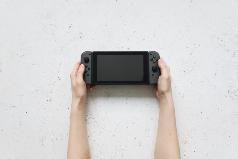 Hdmi switch console